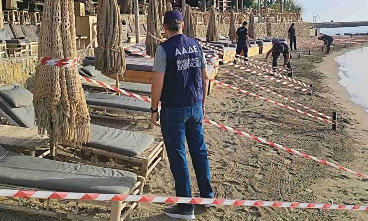 Γίνεται της… παρανομίας σε παραλίες και πεζοδρόμια – Χιλιάδες οι καταγγελίες των πολιτών