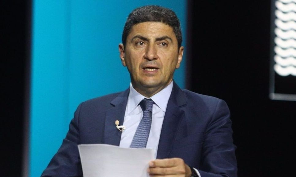 «Βόμβα» Κόκκαλη για δεύτερο σκάνδαλο Αυγενάκη με… καλαμιές που βαφτίστηκαν ντοματιές