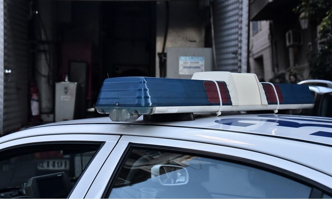 Θρίλερ στη Λάρισα: Νεαρός άνδρας βρέθηκε νεκρός σε διαμέρισμα οικοδομής