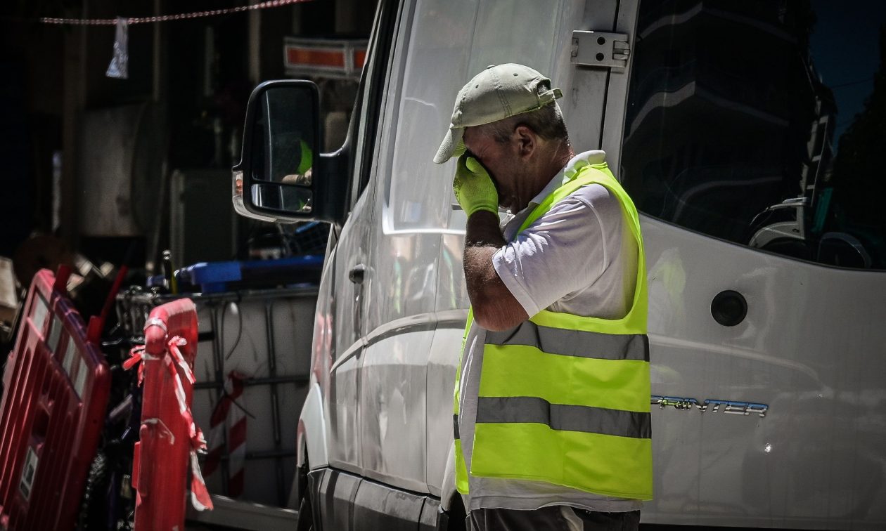 Οδηγίες για την αντιμετώπιση της θερμικής καταπόνησης των εργαζομένων από τον καύσωνα