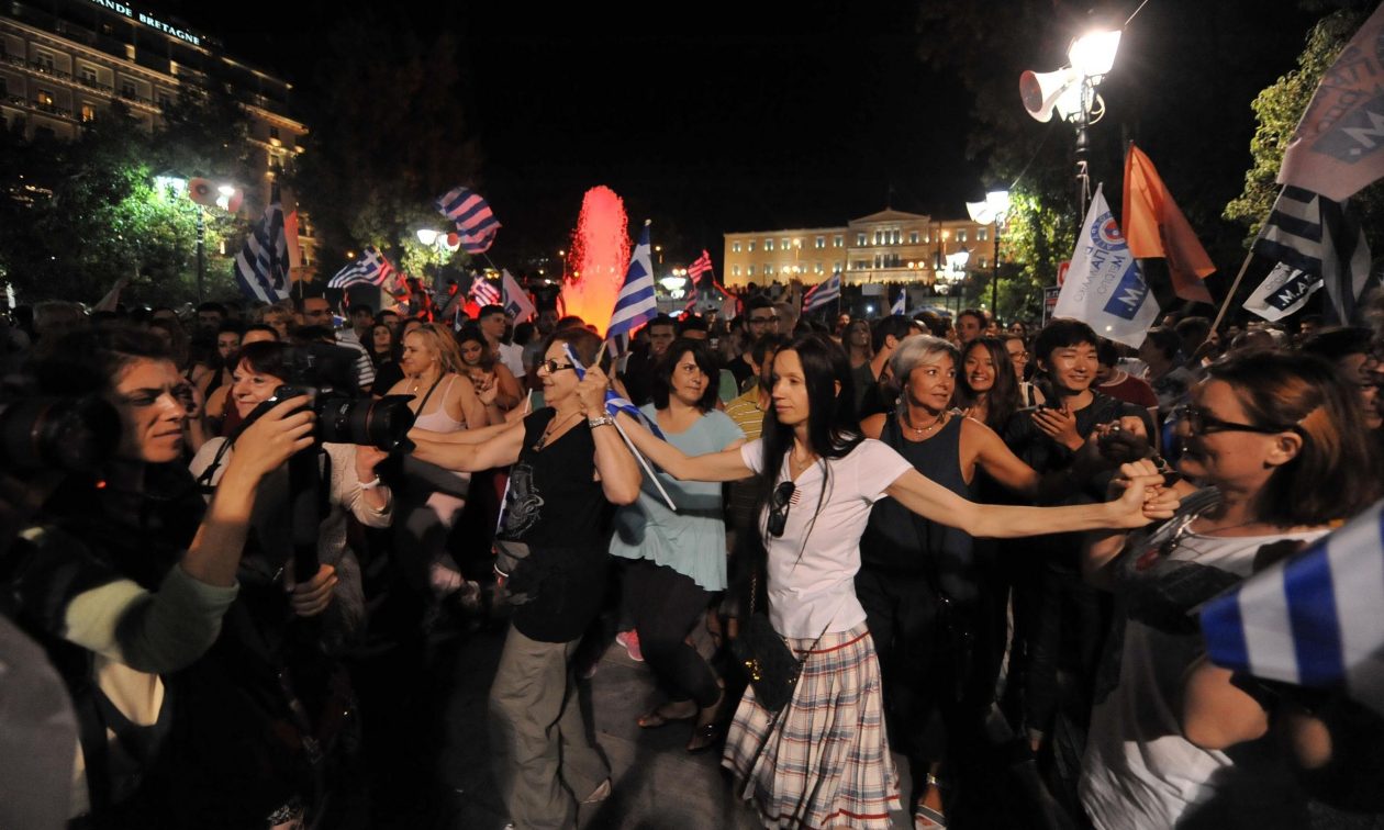 Πολιτικός σεισμός μετά τη δημοσίευση των πρακτικών της σύσκεψης που έγινε μετά το δημοψήφισμα