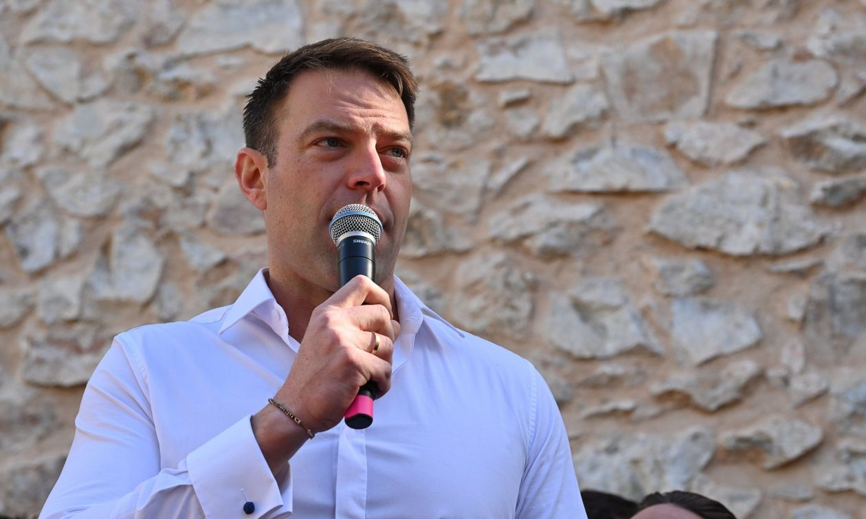 Μαζική αποχώρηση από το κόμμα Κασσελάκη με αιχμές για «πολιτική εκτροπή»