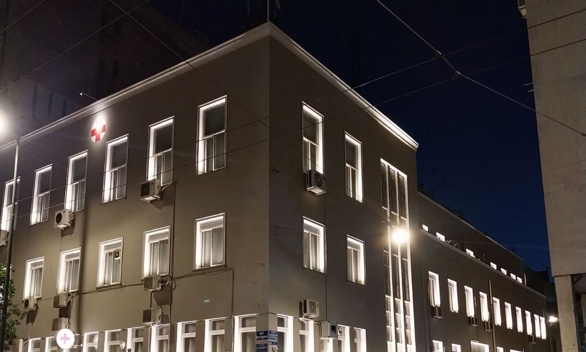 Ο Ερυθρός Σταυρός δίνει ξανά την αίγλη που αρμόζει στο εμβληματικό κτήριο «Πρώτων Βοηθειών»