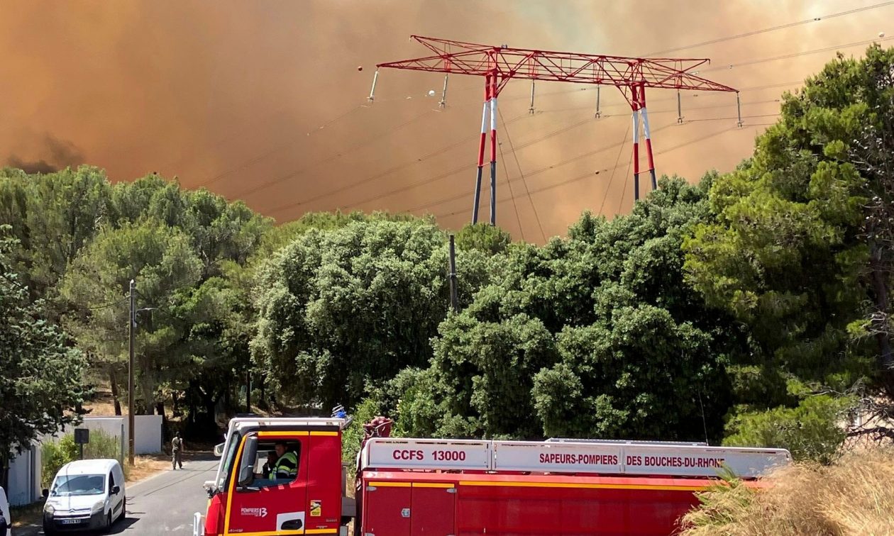 Πυρκαγιά στη Μασσαλία: Πάνω από 100 τραυματίες – «Δεν έχουμε ξαναζήσει ποτέ κάτι παρόμοιο»