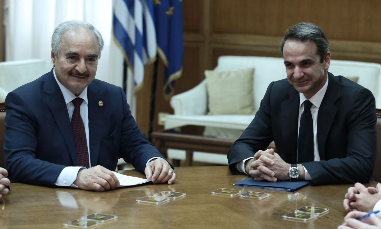 Η κρίσιμη συνάντηση Μητσοτάκη – Πλεύρη:  Η Ελλάδα δεν είναι ξέφραγο αμπέλι