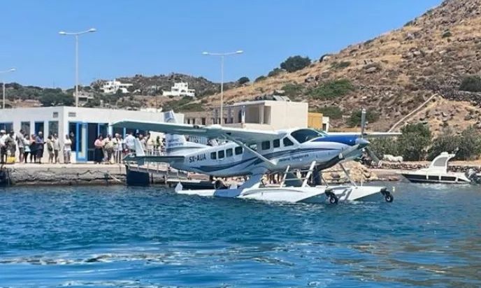 Πρώτη πτήση υδροπλάνου και στην Πάτμο – Επιβάτης ήταν ο δήμαρχος