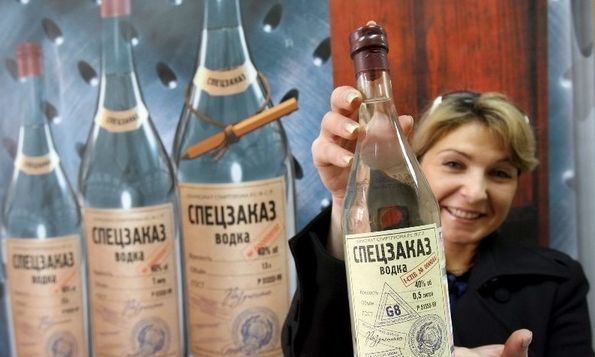 Η παραγωγή βότκας καταρρέει στη Ρωσία