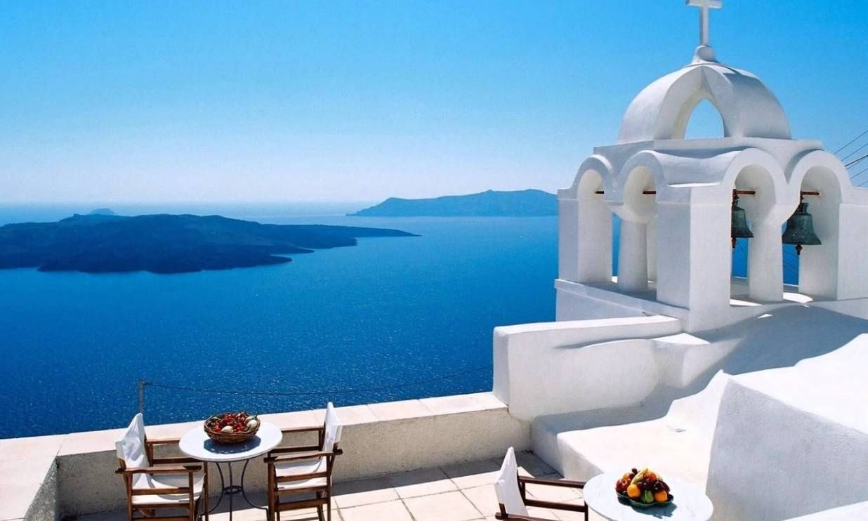 Πόσα χρήματα δαπανούν οι Ευρωπαίοι τουρίστες για τη διαμονή τους στην Ελλάδα