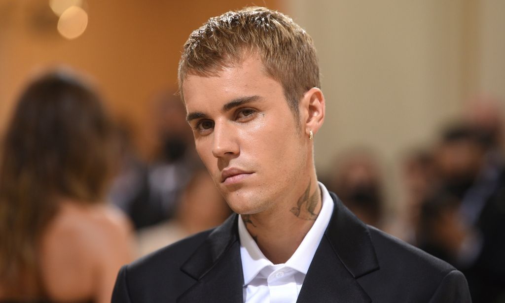 Never Say Never! Ο Justin Bieber έβγαλε καινούργιο άλμπουμ και λέγεται «Swag»