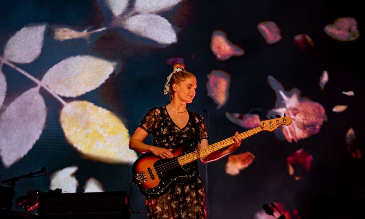 Release Athens 2025: Πολύχρωμη Παρασκευή με Klangphonics, Aurora και London Grammar