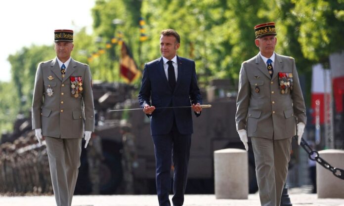 1664429-bb284fd2-bastille.jpg