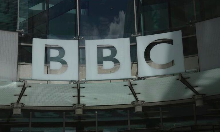 Χαμός στο BBC – Παραβίασε τις οδηγίες ακρίβειας σε ντοκιμαντέρ για τη Γάζα