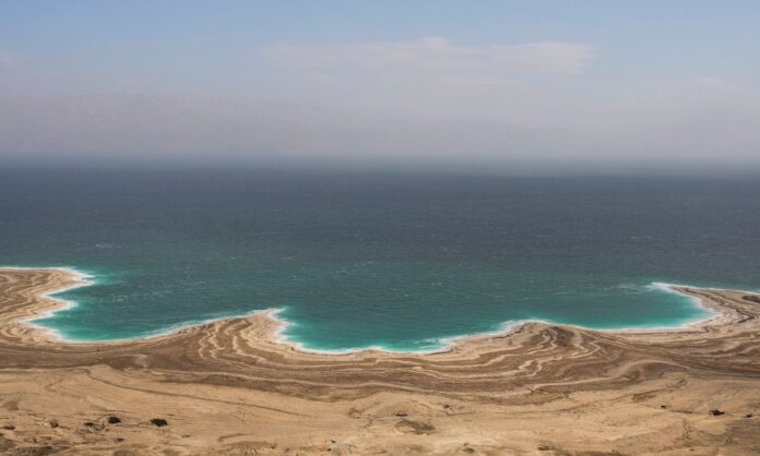 1664686-a08c3206-dead-sea.jpg