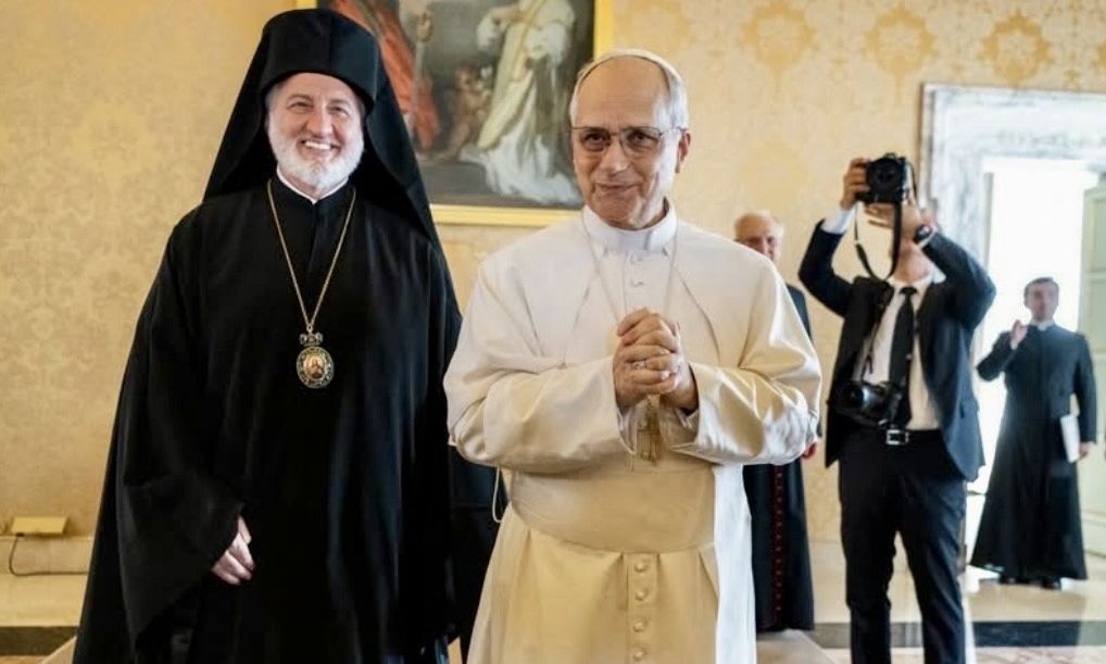 Συνάντηση του αρχιεπισκόπου Αμερικής Ελπιδοφόρου με τον πάπα Λέοντα ΙΔ’
