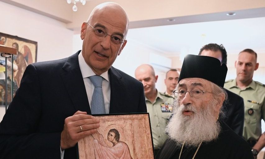 «Αμέριστη στήριξη στη Μονή Σινά» – Συνάντηση του Νίκου Δένδια με τον Αρχιεπίσκοπο της Μονής