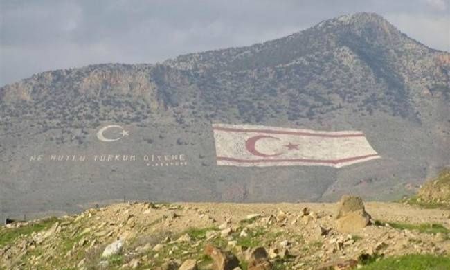 Κυπριακό: «Ξεκάθαρη στήριξη στην επανεκκίνηση των συνομιλιών» από τους επικεφαλής θεσμών της Ε.Ε.