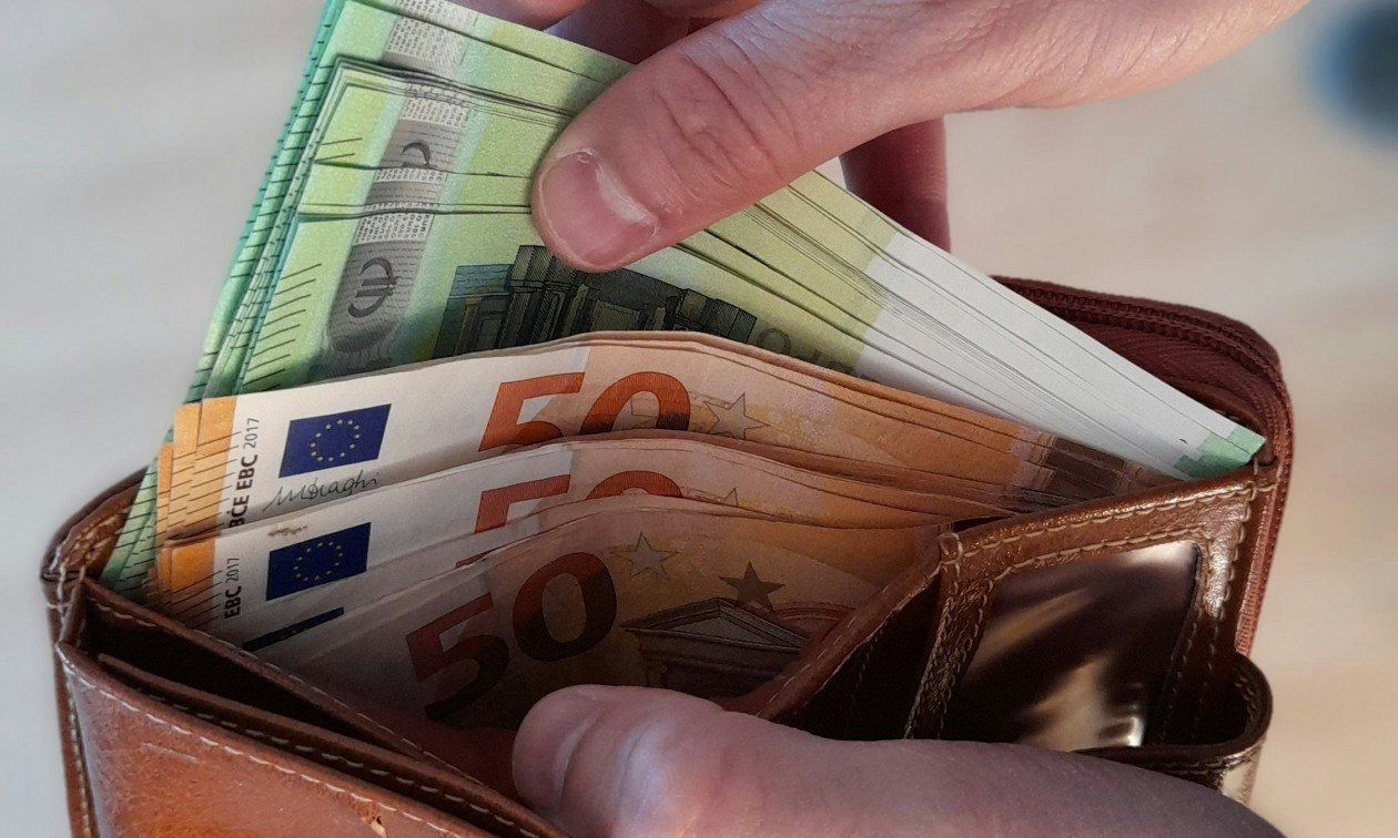Τέλος τα χαρτονομίσματα του ευρώ που έχουμε στις τσέπες – Πότε έρχονται τα καινούργια