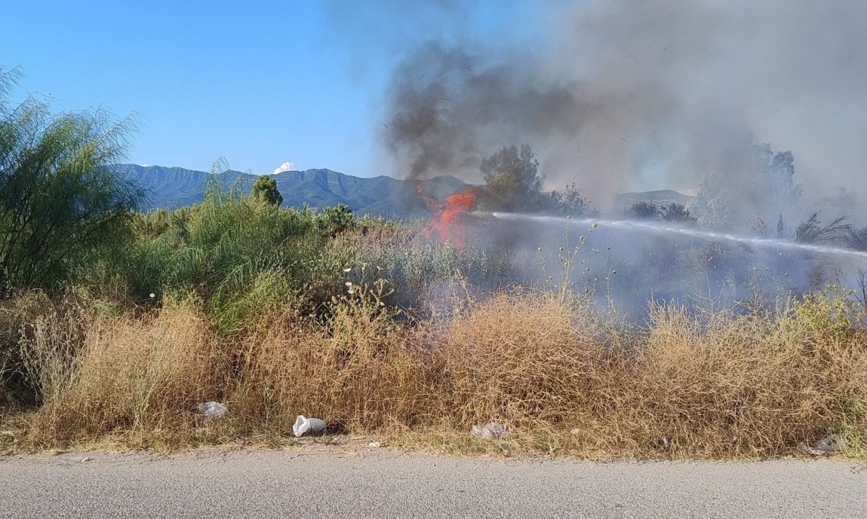 Φωτιά στην Ξάνθη – Επιχειρούν και εναέρια μέσα