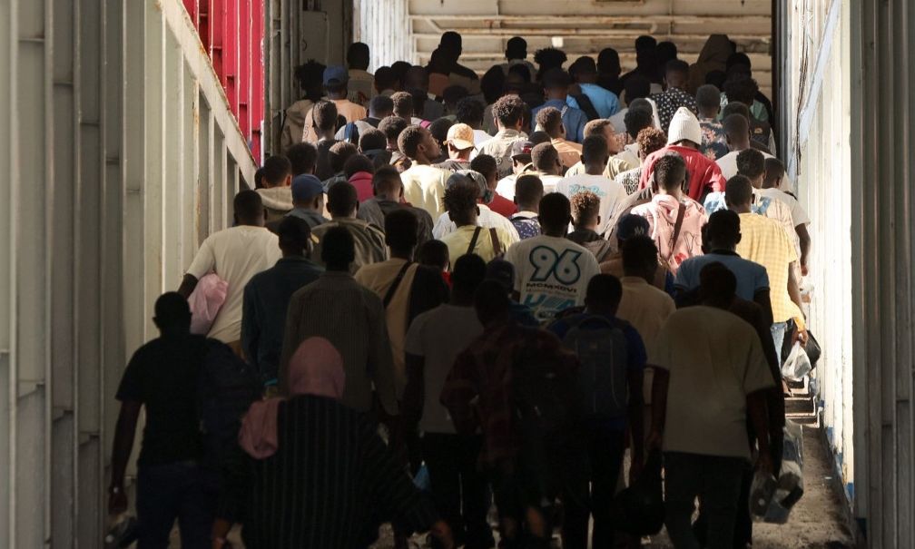 Νέα «καραβιά» με 42 μετανάστες στη νότια Κρήτη – Μεταφέρονται στους Καλούς Λιμένες