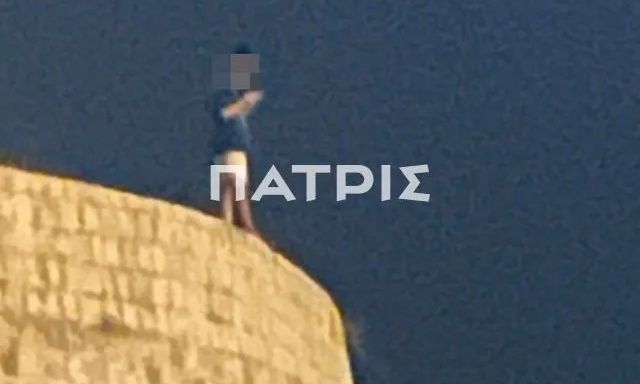 Ηράκλειο: Τρόμος τη νύχτα στα Ενετικά τείχη – Νεαρός στεκόταν και περπατούσε στην άκρη τους