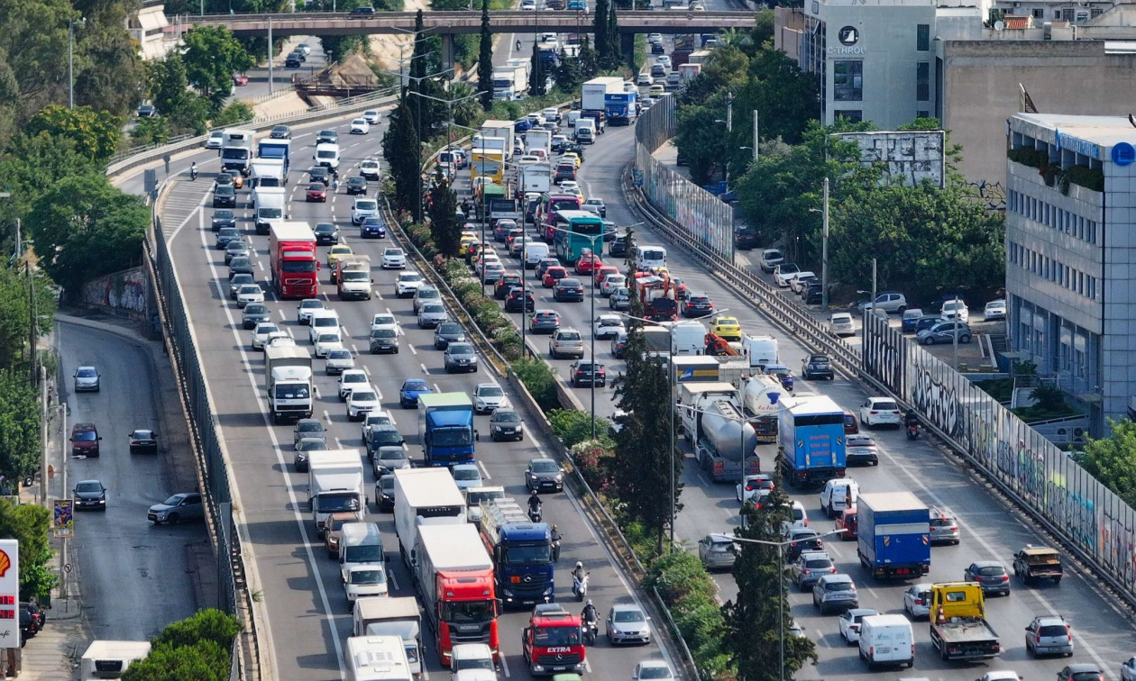 Κίνηση τώρα: Μποτιλιάρισμα χιλιομέτρων σε Κηφισό, Μεσογείων και Λεωφόρο Αθηνών