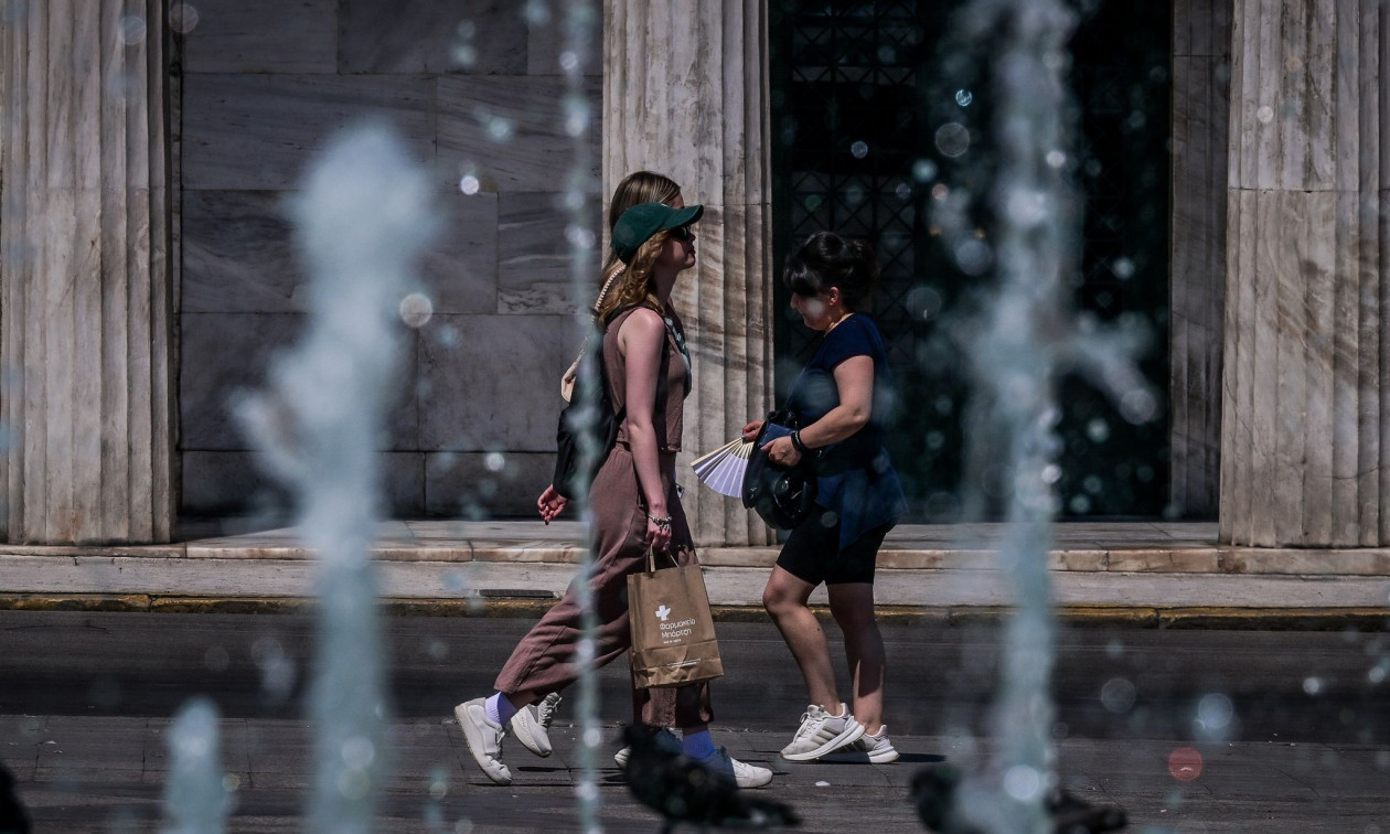 Καύσωνας: 153°C σε οροφή αυτοκινήτου στη Λένορμαν και 70°C στην Ομόνοια
