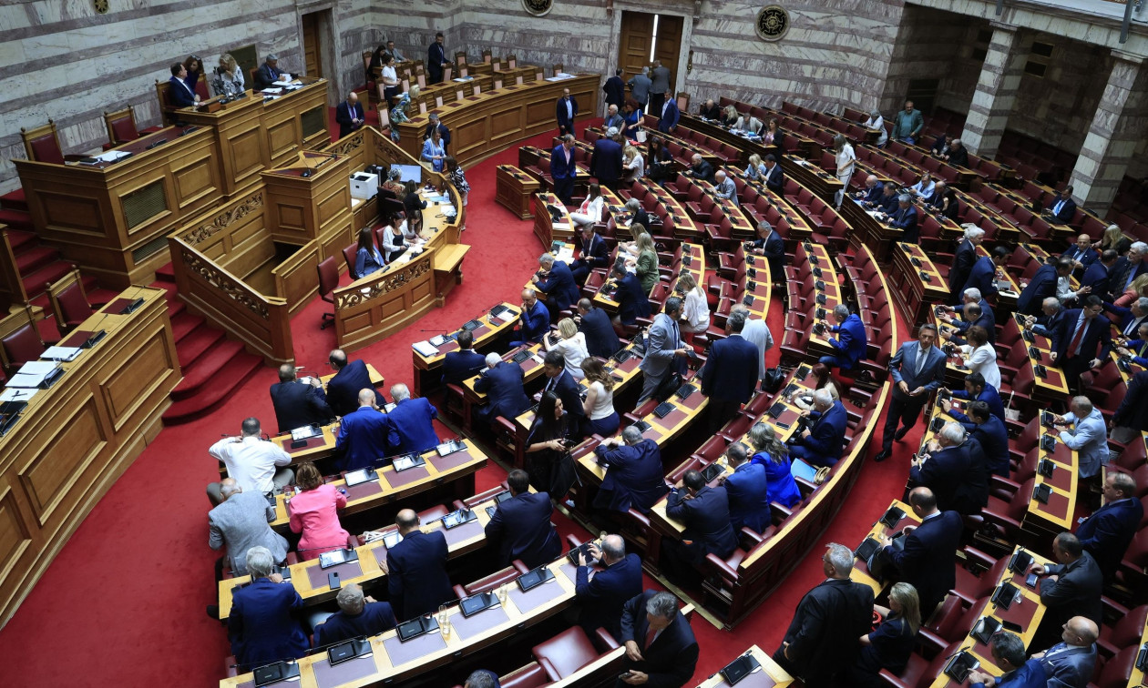 Δημοσκόπηση GPO: Διψήφια η διαφορά της ΝΔ – Απώλειες για ΠΑΣΟΚ και Πλεύση Ελευθερίας
