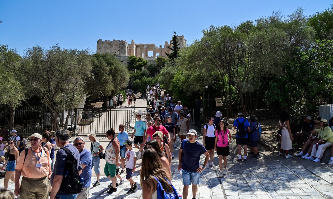 Καύσωνας: Ποιες ώρες είναι κλειστοί όλοι οι αρχαιολογικοί χώροι λόγω του καιρού
