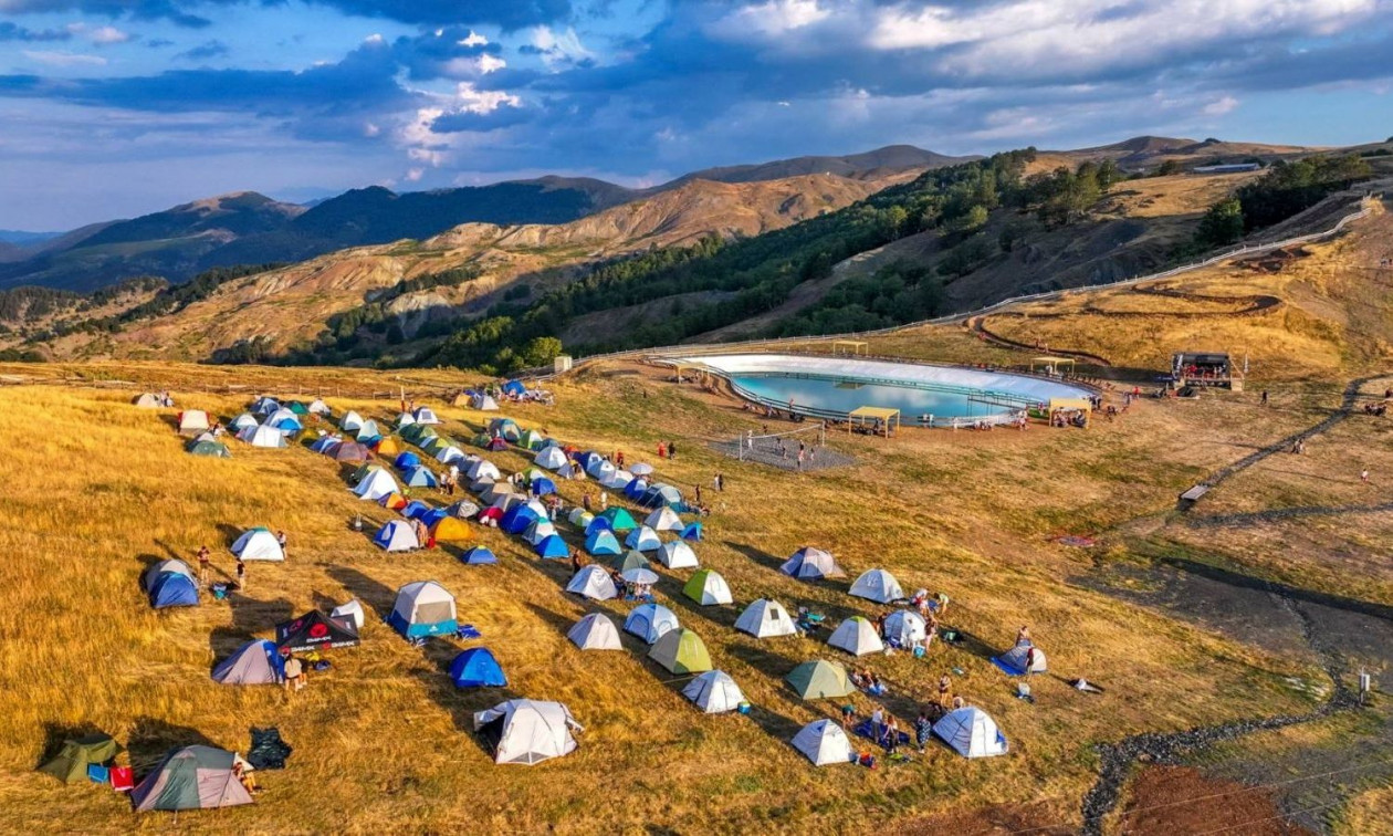 Anilio Park Festival: Τριήμερο στο Μέτσοβο με αγαπημένους καλλιτέχνες και δράσεις στη φύση