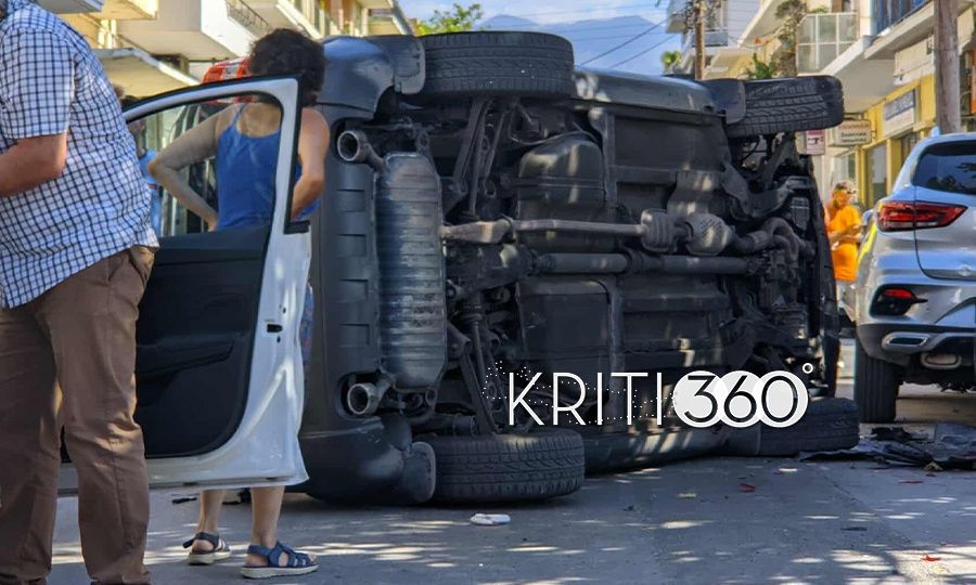 Τροχαίο στο κέντρο των Χανίων: Οικογένεια με παιδιά σώθηκε από θαύμα – Τούμπαρε το αμάξι