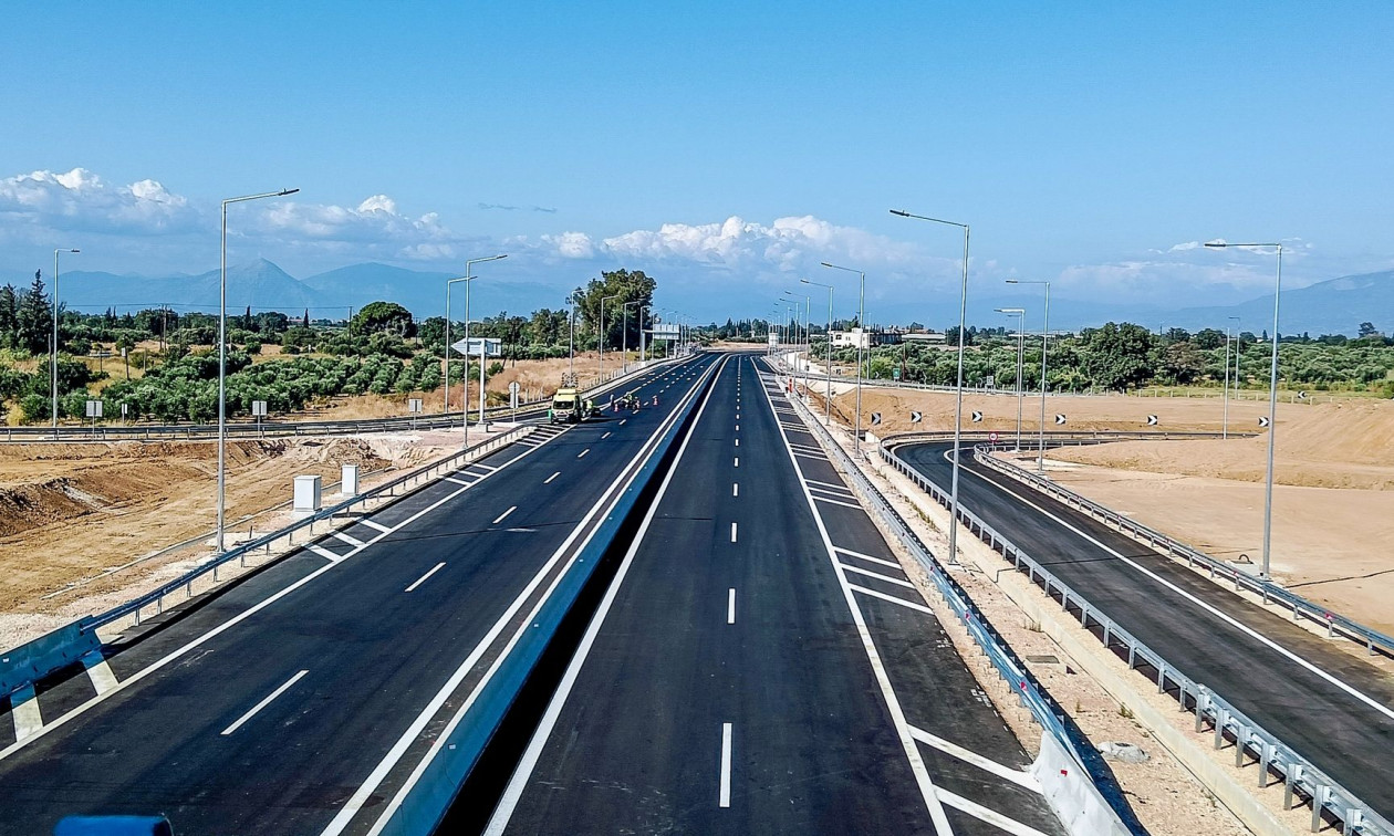 Ο Κυριάκος Μητσοτάκης στα εγκαίνια του αυτοκινητόδρομου Πάτρα – Πύργος – Live