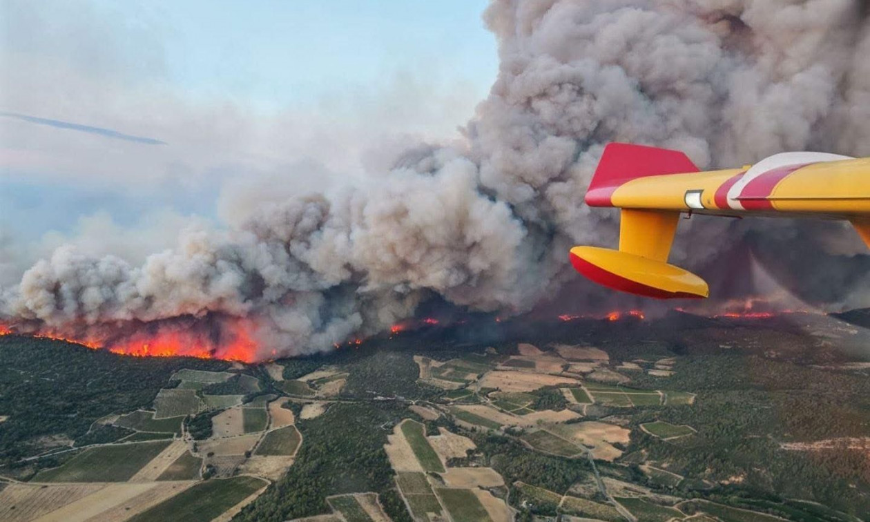 Γαλλία: Μία νεκρή και εννέα τραυματίες από γιγαντιαία πυρκαγιά – Κάηκαν πάνω από 100.000 στρέμματα