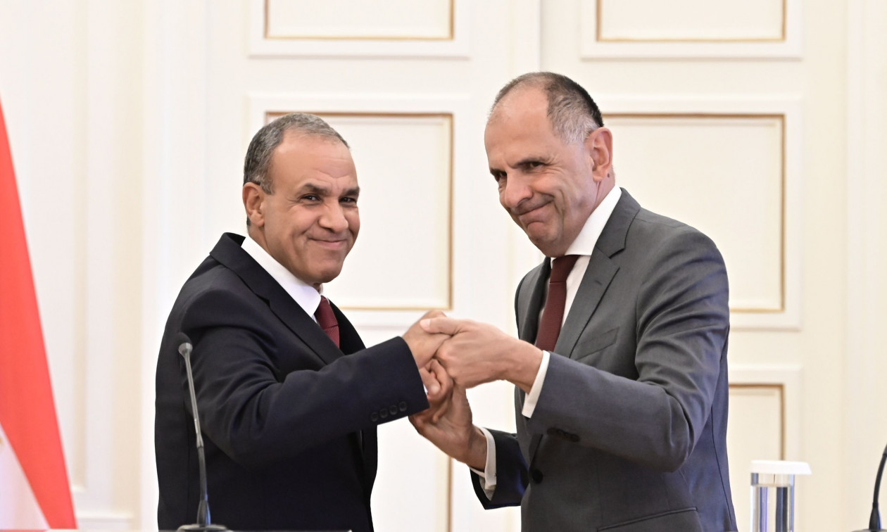 Συμφωνία με τη Μονή Σινά προανήγγειλε ο Αιγύπτιος ΥΠΕΞ – Τι συζήτησαν Γεραπετρίτης – Αμπντελάτι