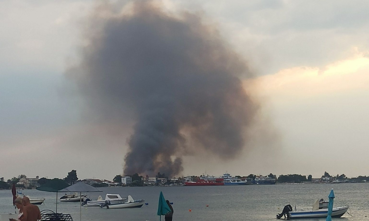 Τέσσερα πύρινα μέτωπα στη Θάσο: Επιχειρούν αεροσκάφη – Συνδρομή και από Καβάλα