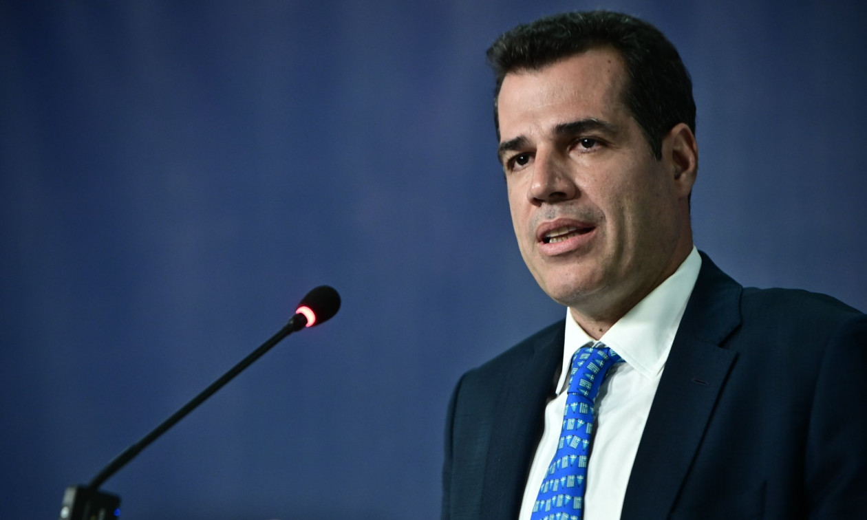 Πλεύρης: «Όσοι έρχονται παράνομα από ασφαλείς χώρες, η μόνη λύση θα είναι η επιστροφή»