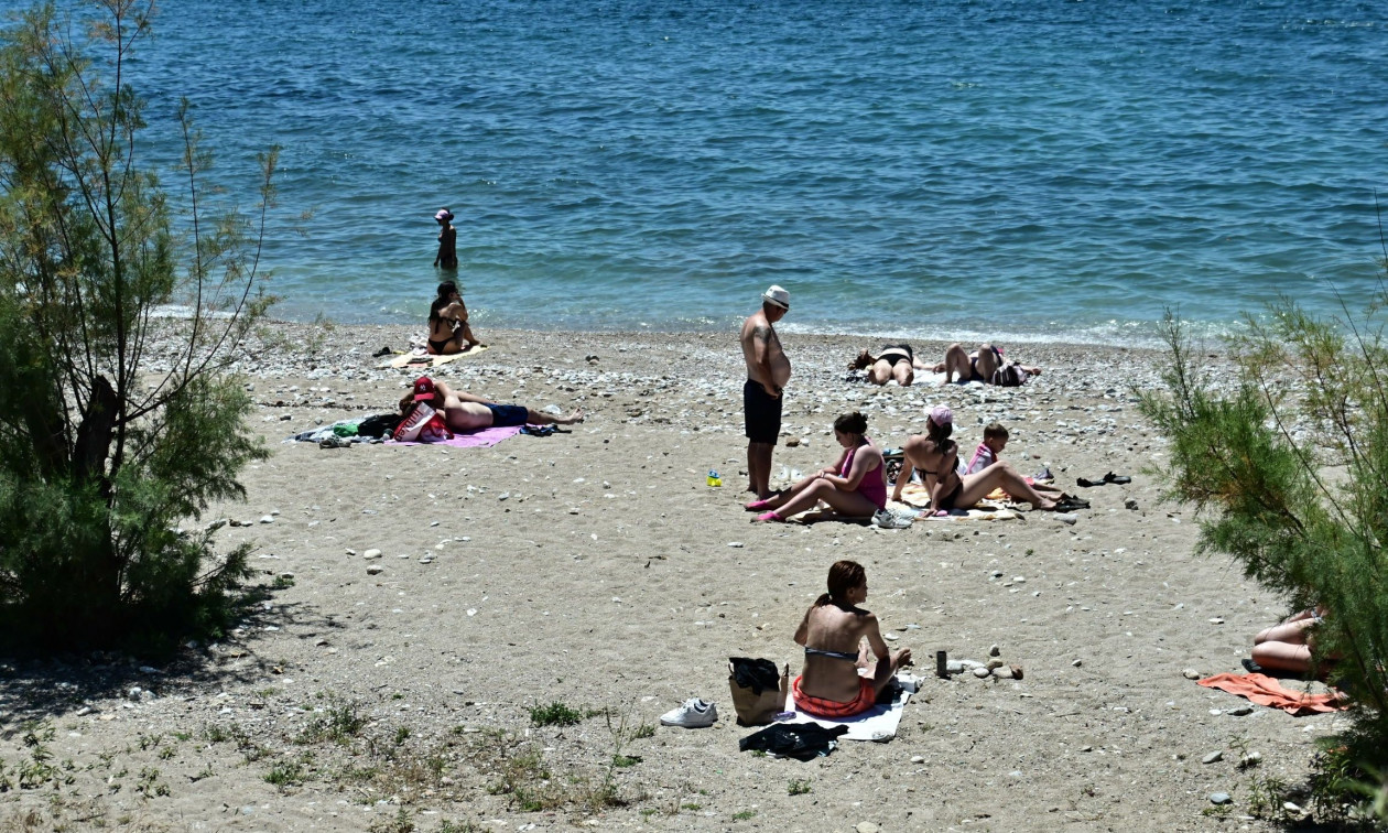Απαγόρευση κολύμβησης σε 13 περιοχές της Αττικής