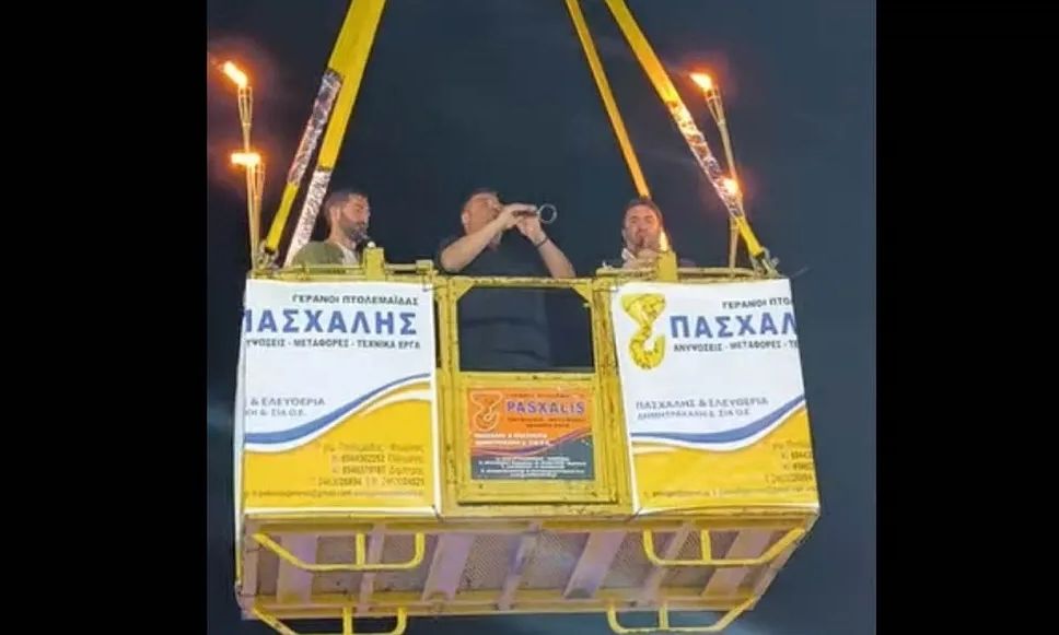 «Έχουν δυσκολέψει τα πανηγύρια»: Από μηχανής… κλαρίνα σε πανηγύρι στην Άρδασσα Κοζάνης