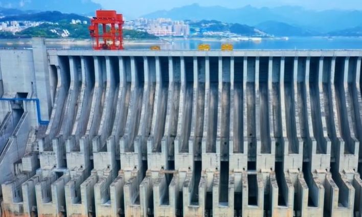 Η Κίνα κατασκευάζει στο Θιβέτ το μεγαλύτερο φράγμα στον κόσμο – Ανησυχία από Ινδία και Μπαγκλαντές