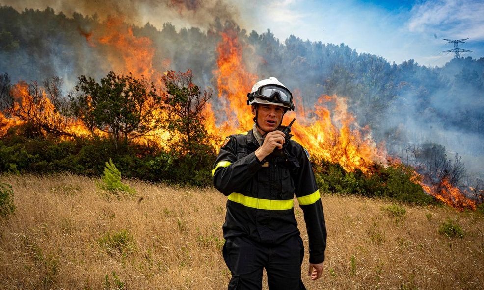 Reuters: Αύξηση των πυρκαγιών στην Ευρώπη λόγω κλιματικής κρίσης – «Ψηνόμαστε ζωντανοί»