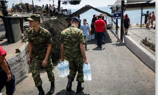 Φωτιά στην Αχαΐα: Συνδρομή των Ενόπλων Δυνάμεων στην αντιμετώπιση των πυρκαγιών