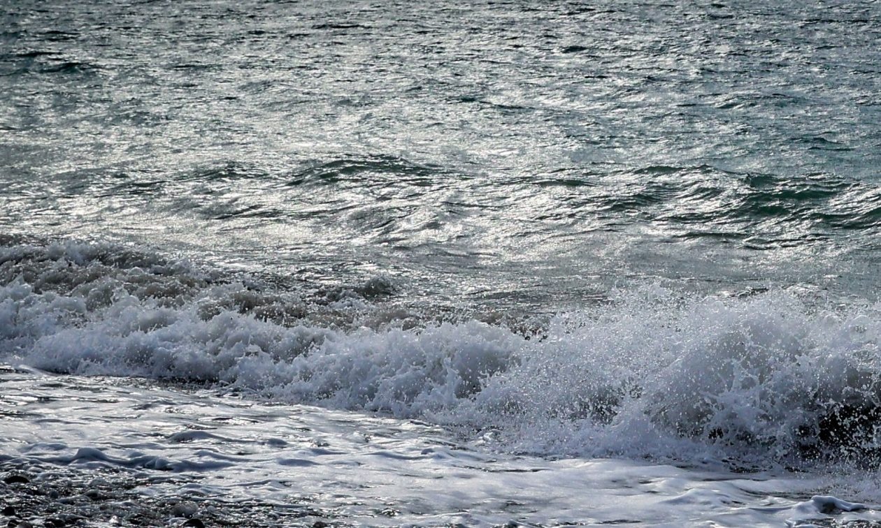 Ξυλόκαστρο: Μοιραία βουτιά για 76χρονη – Ανασύρθηκε χωρίς τις ασισθήσεις της