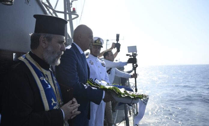 1672054-af94969b-dendias-tinos.jpg