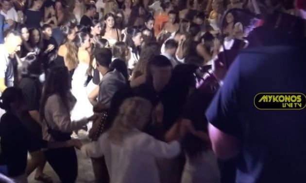 Μύκονος: Το «έκαψαν» στο γνωστό πανηγύρι της Παναγίας Τουρλιανής