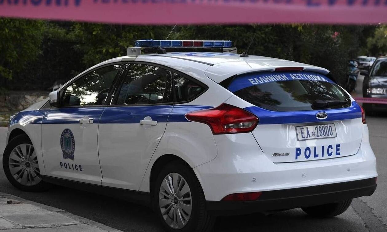 Χανιά: Μεθυσμένη οδηγός εισέβαλε σε πεζόδρομο και σκόρπισε τον πανικό