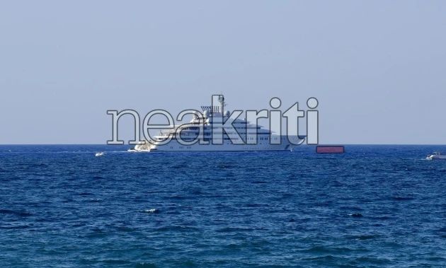 Ο Σεΐχης της Μάντσεστερ Σίτυ «ψήφισε» Κρήτη για τις διακοπές του – Φωτογραφίες από το γιοτ του