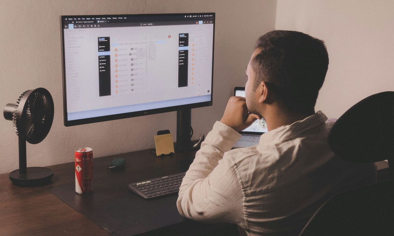 Τι αλλάζει σε άδειες, προσλήψεις και τετραήμερη εργασία