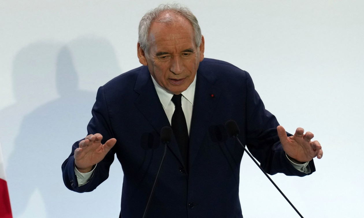 Οι αγορές «πυροβολούν» τα γαλλικά assets – Yπό πίεση μετοχές και ομόλογα