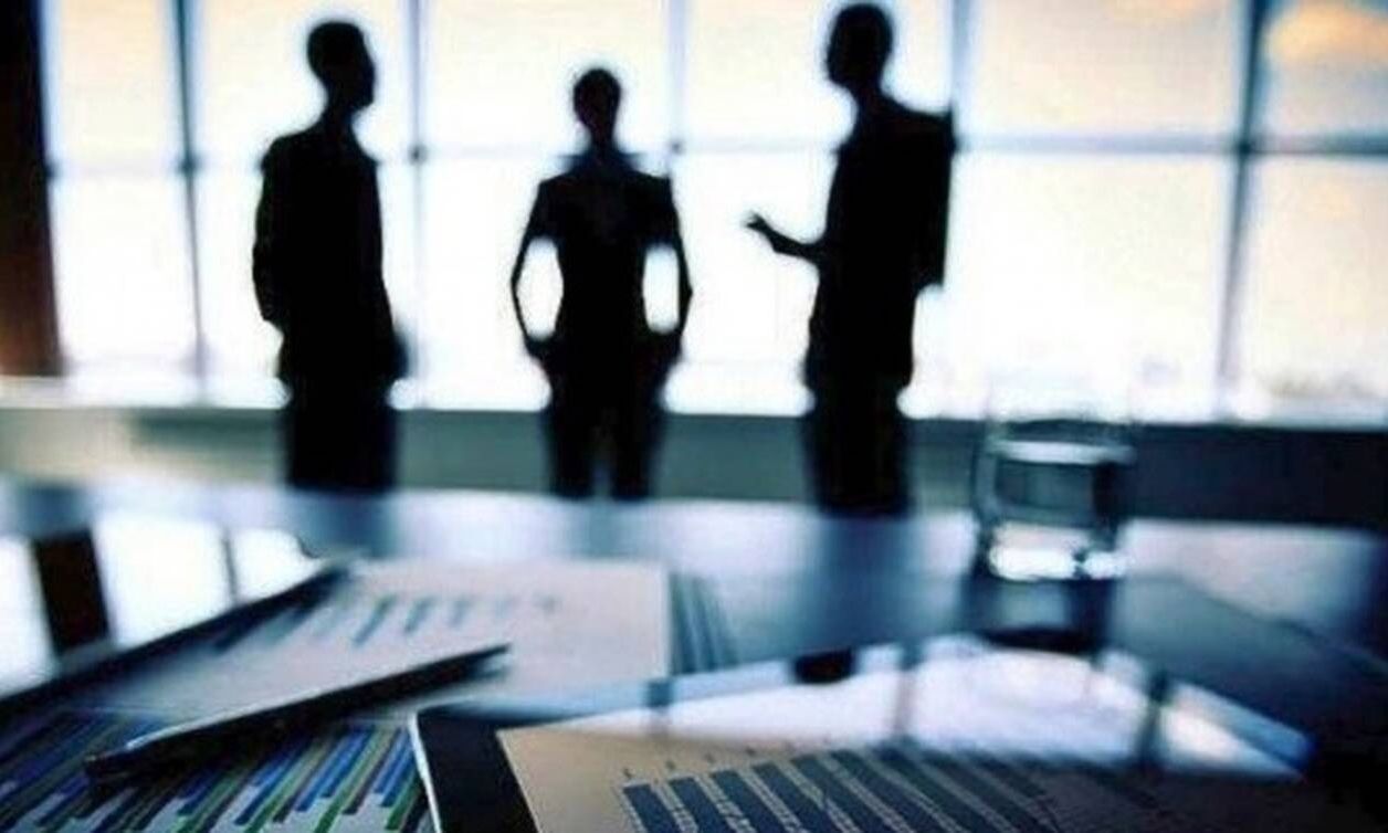 Νέο εργασιακό νομοσχέδιο: Τι αλλάζει σε άδειες, προσλήψεις και τετραήμερη εργασία