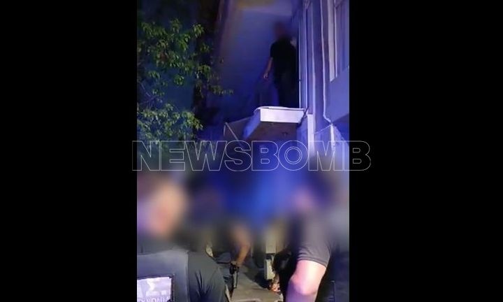 Καμίνια: Συνελήφθη η 19χρονη που άφησε μόνο τον 5χρονο αδελφό της – Πώς τον έσωσαν οι αστυνομικοί
