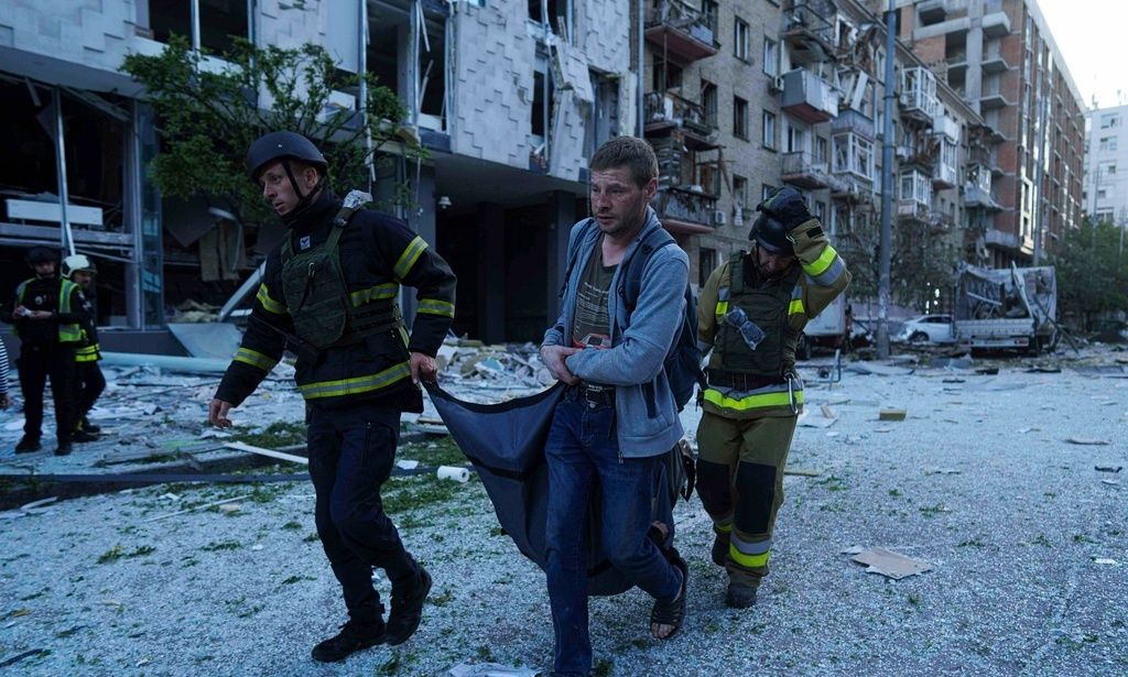 Ουκρανία: Αυξήθηκε ο απολογισμός των νεκρών από τη μαζική ρωσική επίθεση της Πέμπτης